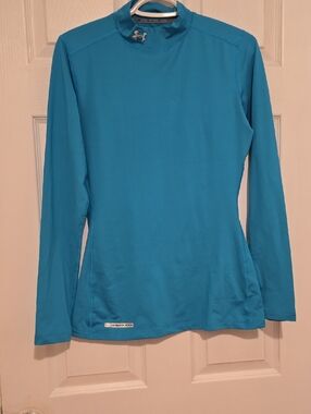 Under Armour Women’s Long-Sleeve Aqua Performance Top